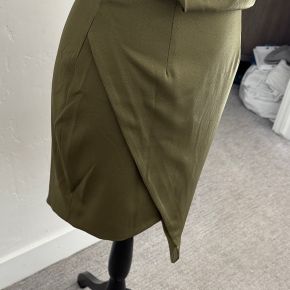 Elliatt Camo Satin Draped Asymmetric Women's Halter Dress Sz S - Picture 4 of 7